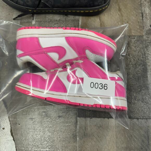New Nike Dunk Low TD Size 10c Toddler Baby Fuchsia White FB9107-102 - Picture 2 of 16